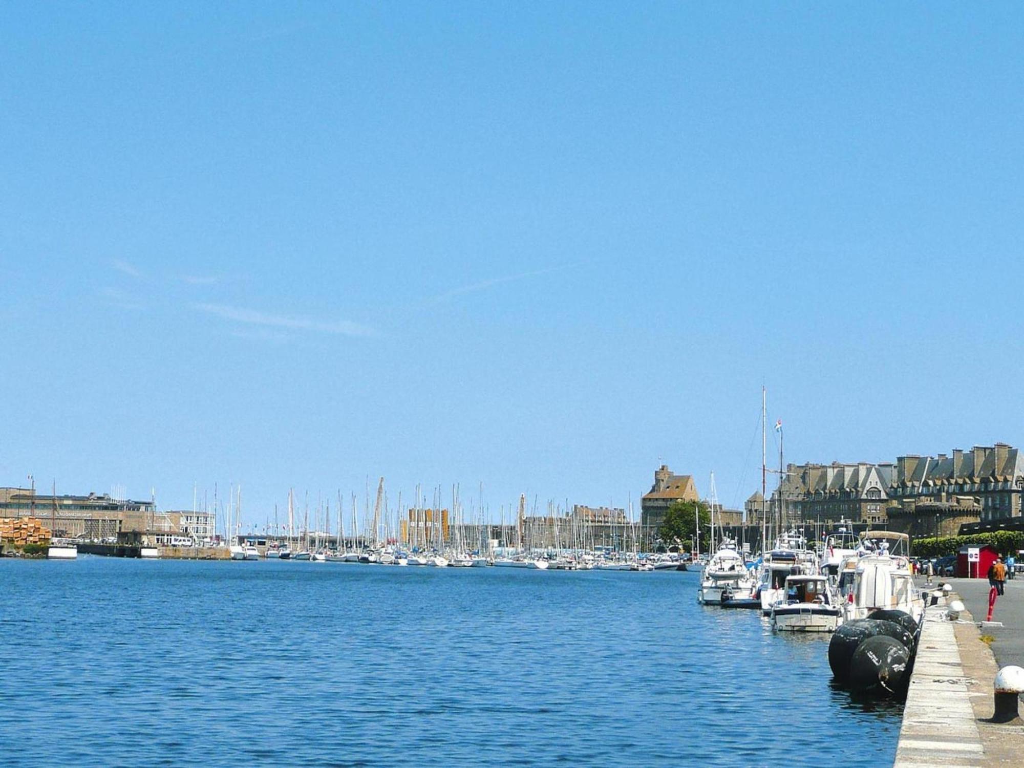 Apartment Apartment, St Malo